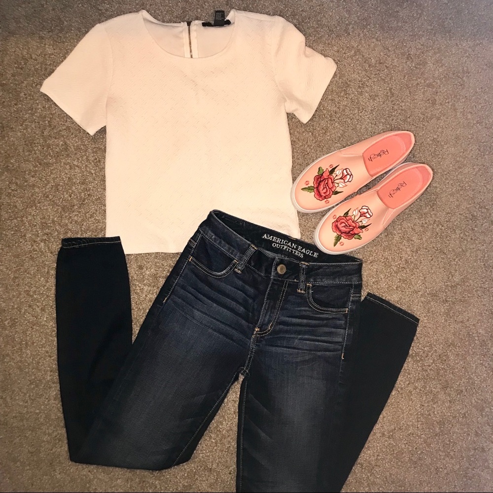 AE High Waisted Jeans / Jeggings